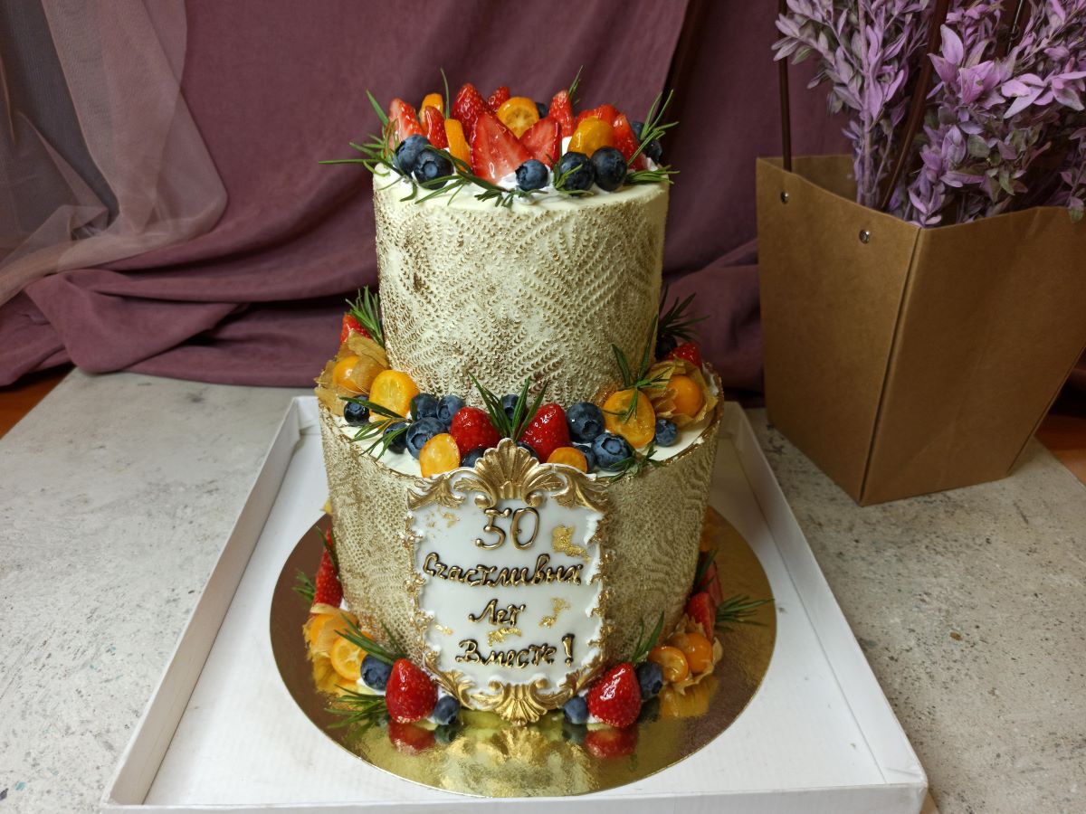 Торт от шефа «Золотая свадьба» 2 яруса от 3,5 кг